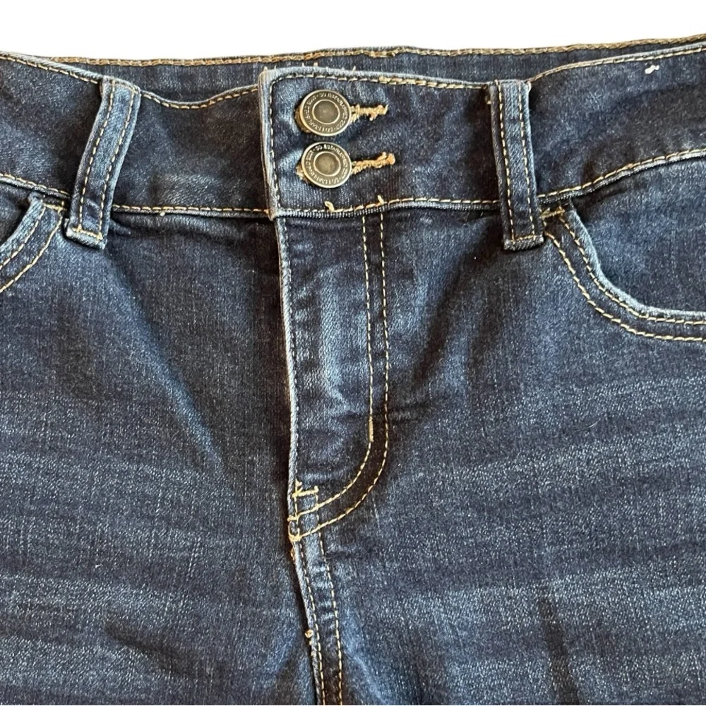 SO Shorts Jeans Denim Cuffed Stretch Juniors 11 Large - Picture 3 of 10